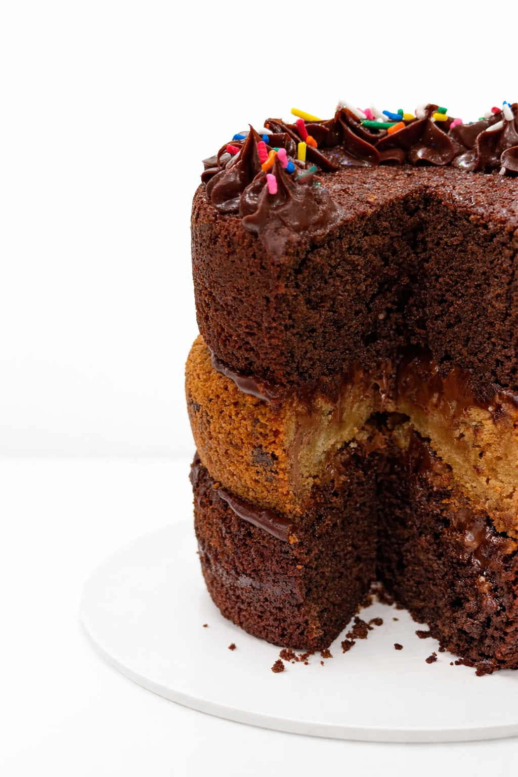 Chocolate cookie cake